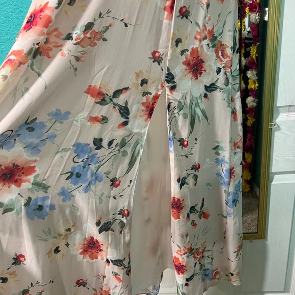 Pink floral A-line formal dress - Picture 2 of 4